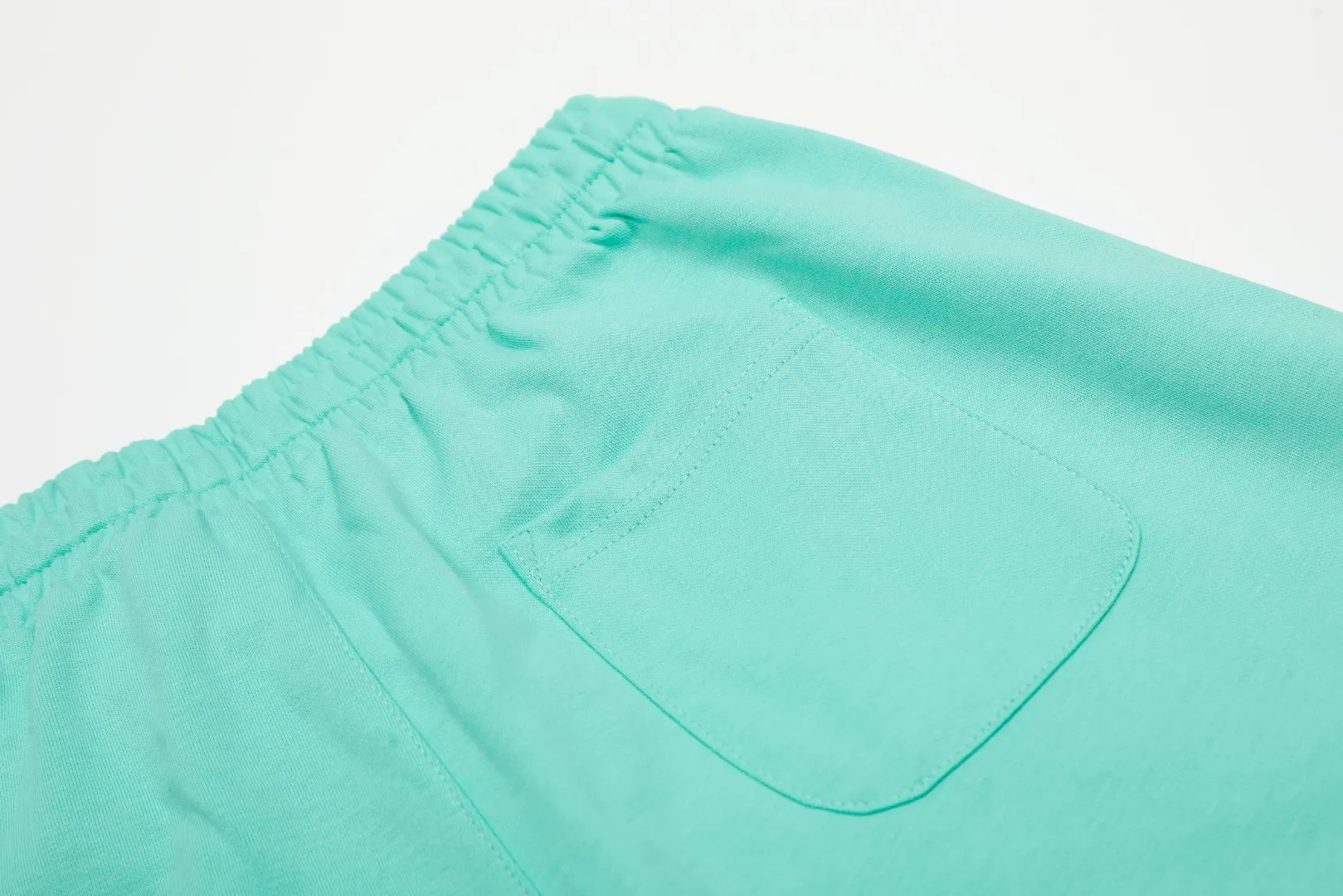 P146 💰 "Top Quality" Style Number: D910# [Ralph Lauren Paul Small Label War Horse Basic Women's Shorts] ✅Slim and sexy slim-fitting model for hot girls, six-color colorful hair ✅Summer fresh, classic and versatile drawstring basic classic shorts ✅Lazy style must-have item, small fresh feeling on the upper body ✅Air cotton is soft, comfortable and breathable, retro and textured ✅Specialized for platform live broadcast, wholesale entity, summer running volume ✅Simple and easy to match, light American style, super great ✅Standard for summer, small and sexy is YYDS, a must for petite girls Size: S-L #Elastic waistline can be stretched Color: Black White Gray Pink Apricot Green